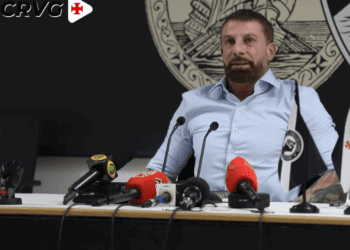 Rumores indicam que Pedrinho procura soluções para o Vasco em meio a impasse