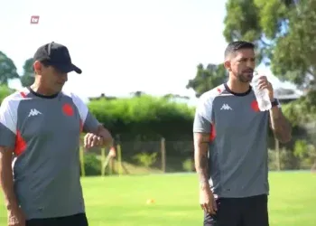 Dupla Díaz altera abordagem em relação à demissão em pronunciamento, afirma Fabio Azevedo