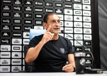 Multa de rescisão de contrato de Ramón Díaz beira os R$ 40 milhões