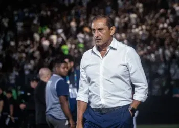 Pedrosa explica a saída de Ramón e Emiliano Díaz; assista ao vídeo