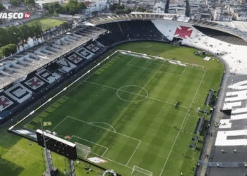 Manutenção de pinturas continua em São Januário