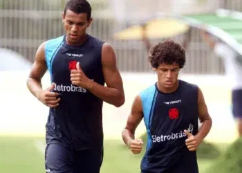 O Canal do Garone traz informações sobre a possível reintegração de Souza ao elenco do Vasco