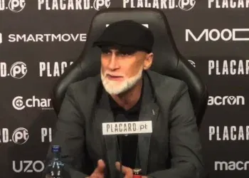 Conheça mais sobre Álvaro Pacheco, técnico em negociação com o Vasco