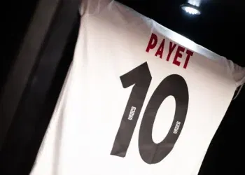 PC Vasconcellos critica a troca de Payet durante o clássico