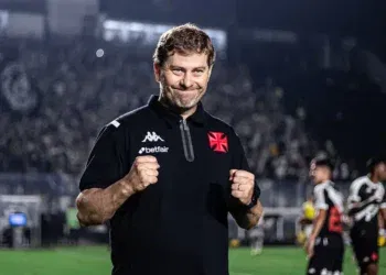 Análise de Rica Perrone sobre a partida Vasco 2 x 0 Corinthians; assista ao vídeo