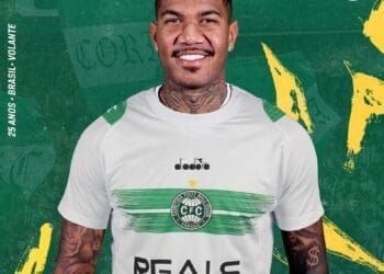 Zé Gabriel reforça o elenco do Coritiba por empréstimo do Vasco da Gama até o fim da temporada