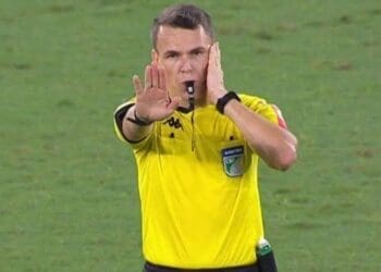 Paulo César Zanovelli, mineiro, será o árbitro de Criciúma x Vasco