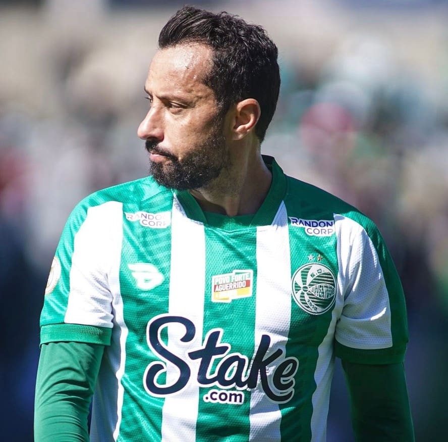 Nenê se tornou jogador mais velho a marcar na história do Brasileirão — Foto: Reprodução Instagram