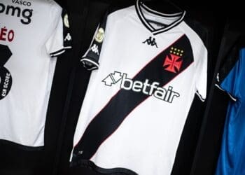 Vasco inicia seleção de fornecedoras para parceria a partir de 2025: Kappa, Nike, Mizuno e Puma demonstram interesse