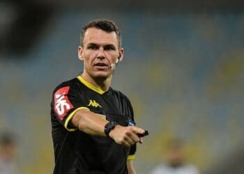 Clube carioca questiona a CBF sobre a nomeação de Paulo César Zanovelli para arbitrar partida contra o Criciúma