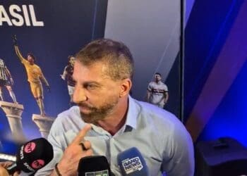 Pedrinho se diz comprometido em não repetir erros passados na venda da SAF