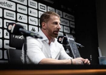 Vasco corre o risco de perder Rayan e planeja anunciar pelo menos 2 reforços na próxima janela de transferências.