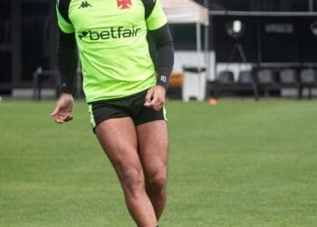 Confira imagens do treino do Vasco nesta quarta-feira