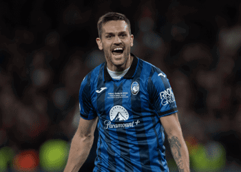 Conversas do Vasco sobre a contratação de Rafael Tolói, zagueiro brasileiro naturalizado italiano da Atalanta