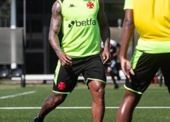 Fotos do treino desta quinta-feira no CT Moacyr Barbosa divulgadas pelo Vasco; confira