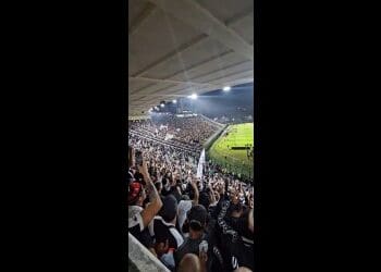 Rayan, GB, Leandrinho e Emerson Rodríguez celebram vitória do Vasco em São Januário; confira no vídeo