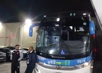 Athletico-PR conta com reforço de segurança em São Januário