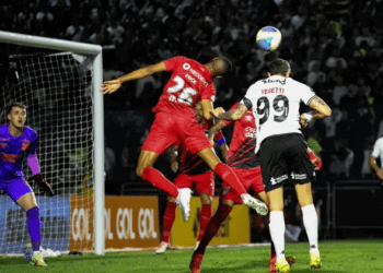 Rafael Paiva mostra seu domínio em casa: 7 vitórias, 3 empates e 2 derrotas no Brasileirão