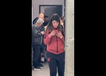 Conversa de Hugo Moura com jogadores do Athletico-PR no vestiário antes do jogo. Confira!