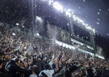 Vasco convoca a torcida para vibrar em São Januário: ‘É hora de apoiar, galera!’