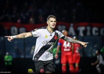 Vasco brilha com a melhor performance em 12 anos no Brasileirão!