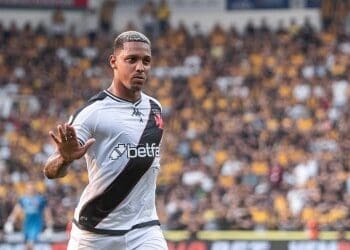 David desfalca time contra Athletico-PR por não treinar nesta quarta-feira