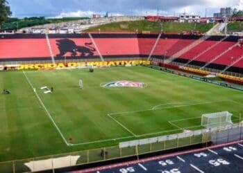 Vasco tem apenas duas vitórias no Barradão contra o Vitória