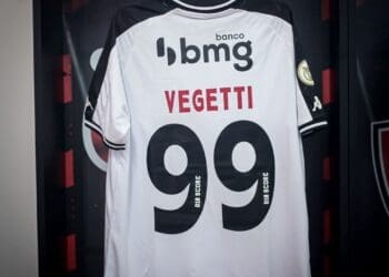 Confira imagens exclusivas do vestiário do Vasco no Barradão