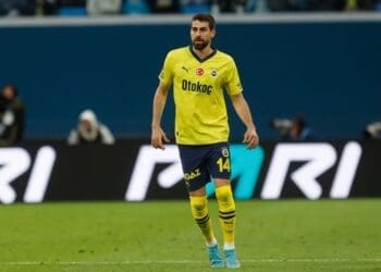 Rumores confirmados: Luan Peres deixa Vasco e assina com o Santos