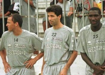 Reviva a memória: Imagens exclusivas de Válber, Mauro Galvão e Odvan durante treino em São Januário