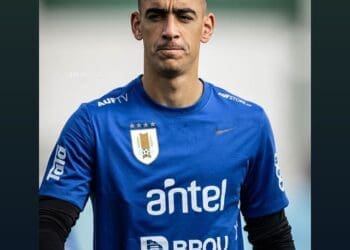 Confira imagens exclusivas de Puma Rodríguez em sessão de treino com a Seleção Uruguaia