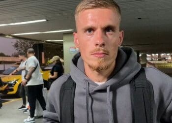 Maxime Dominguez animado com a chegada ao Rio para negociar com o Vasco: ‘Vasco, o clube do Romário’