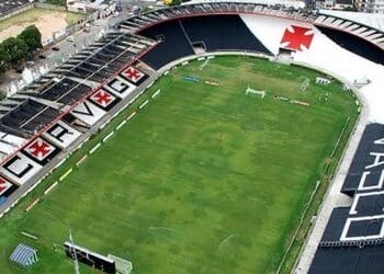 Vasco fechará em breve a 2ª venda de potencial construtivo para garantir recursos para a reforma de São Januário.