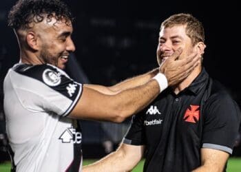 Payet destaca Pedrinho e Rafael Paiva em entrevista à mídia francesa