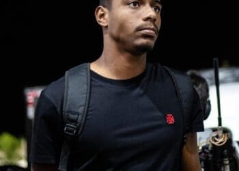 Zagueiros Sem Contrato: Opções Limitadas para o Vasco, que Pode Investir em Talentos da Base