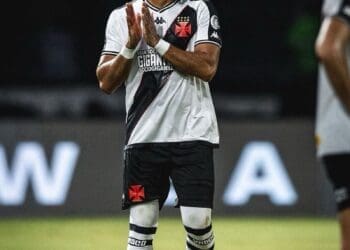 Payet se destaca entre os atletas do Vasco no Campeonato Brasileiro de 2024; confira os números