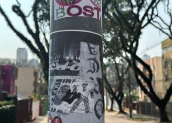 Setor de visitantes da Arena da Baixada provoca torcida do Vasco