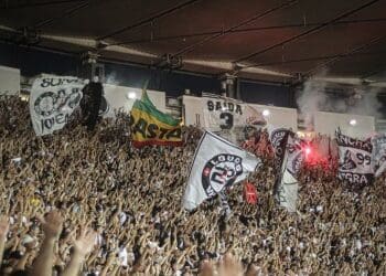 Vasco considera a possibilidade de transferir a semifinal contra o Atlético-MG para o Maracanã