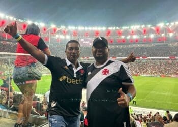 Familiares de Emerson Rodríguez compareceram ao Maracanã para assistir ao jogo entre Urubu e Vasco.