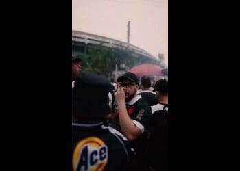 Philippe Coutinho compartilha vídeo relembrando seus momentos no clássico contra o Urubu.