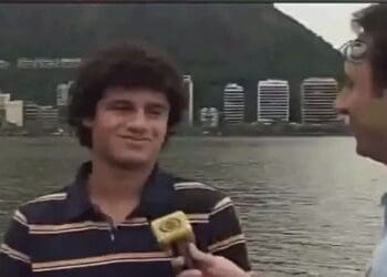 Em uma entrevista realizada quando tinha apenas 16 anos, Philippe Coutinho compartilhou seu sonho de atuar no Maracanã e de fazer um gol contra o Urubu; assista ao vídeo.
