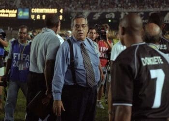 Empresário recorda o impacto de Eurico na participação do Vasco no Mundial de 2000, em oposição ao Palmeiras.