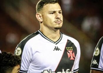 Veja os números de Hugo Moura contra o Flamengo e o Palmeiras.