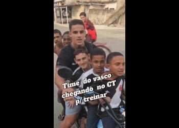 Vídeos do time do Vasco em versão ‘mini’ viram febre na internet; confira