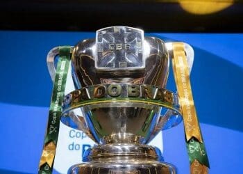 Pedrinho rejeita a oferta do Atlético-MG para alterar a data da partida de volta da semifinal da Copa do Brasil.