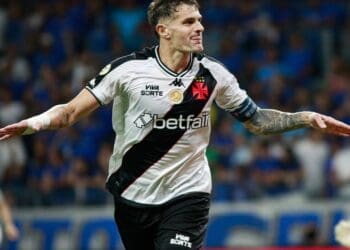 Vegetti se destaca como o segundo maior goleador do Campeonato Brasileiro; confira as estatísticas do atacante argentino.