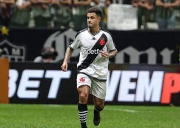 Philippe Coutinho passará por uma nova avaliação nesta quinta-feira no CT Moacyr Barbosa.