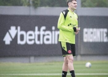 Vasco compartilha imagens do treinamento realizado nesta sexta-feira no CT Moacyr Barbosa; confira