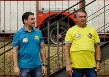 Candidato a prefeito do Rio, Alexandre Ramagem prevê comparecer ao jogo Vasco x Juventude ao lado do ex-presidente Jair Bolsonaro.