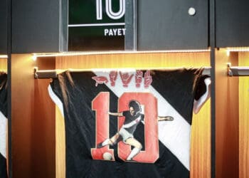 Confira as imagens das camisas que o Vasco utilizará no confronto contra o Juventude.